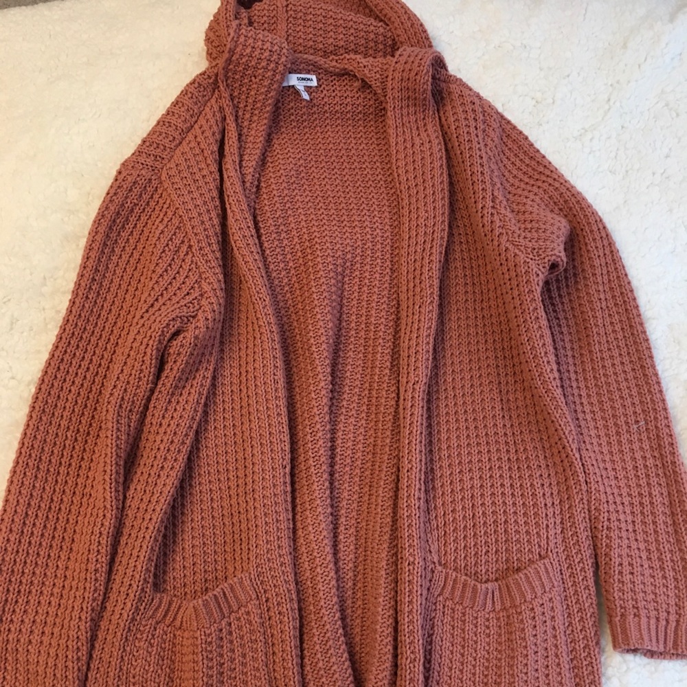 Knitted cardigan sweater